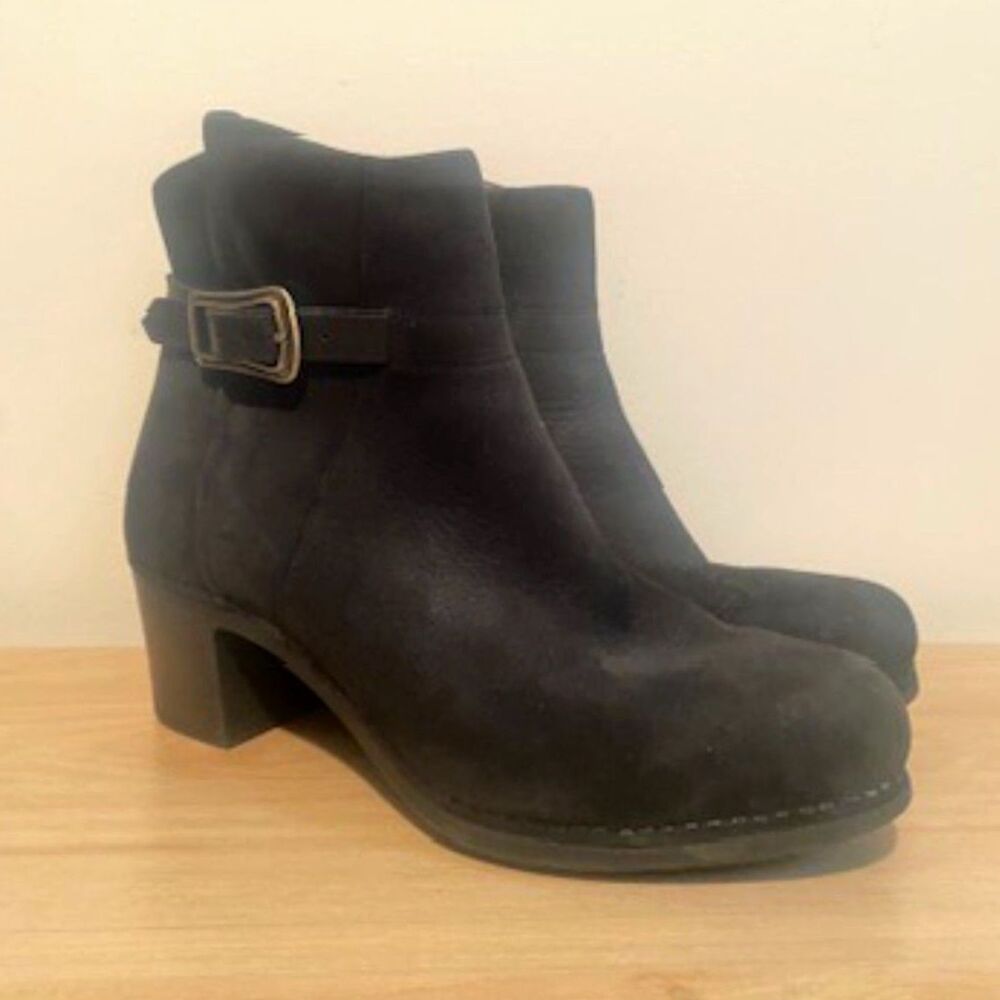 Dansko Black Leather Ankle Boots Women’s Size 10-10.5